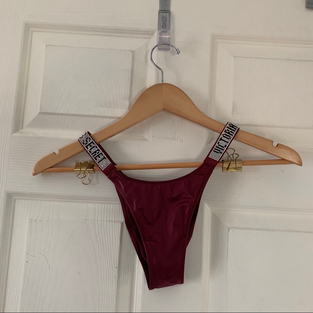 NWT Victorias Secret Very Sexy Brazilian Thong